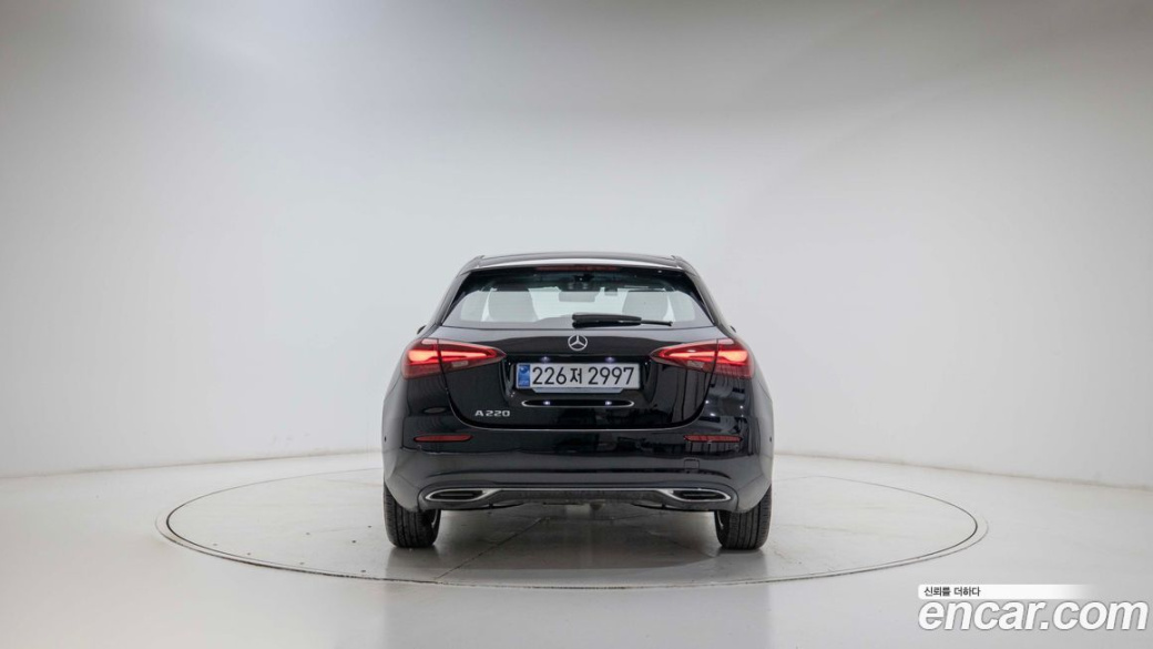 Mercedes-Benz A-Class A220 Hatchback, 2025