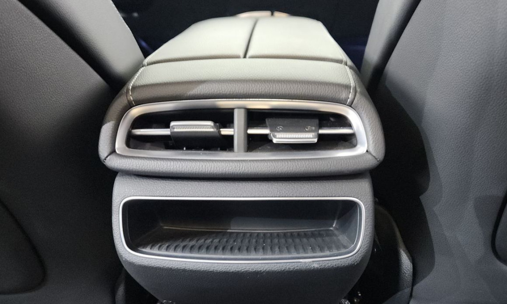Genesis G80 Gasoline 2.5 Turbo AWD, 2022