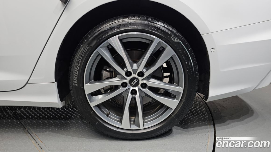 Audi A6 45 TFSI Premium, 2023