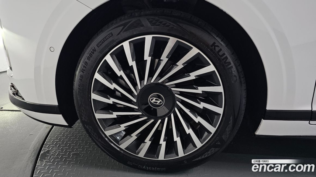 Hyundai Grandeur 2,5 Gasoline 2WD, 2024