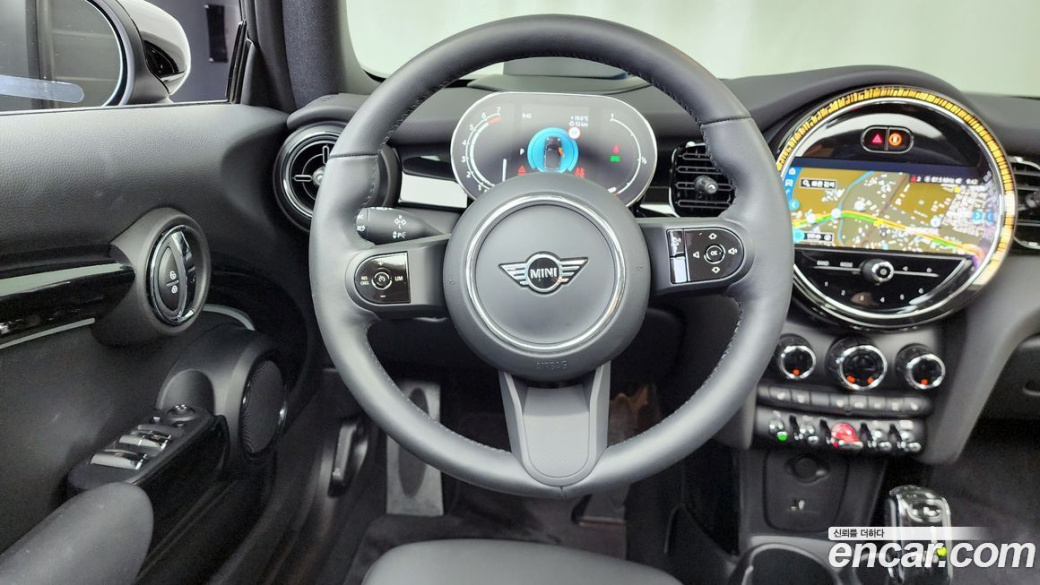 Mini Cooper Convertible Classic, 2024