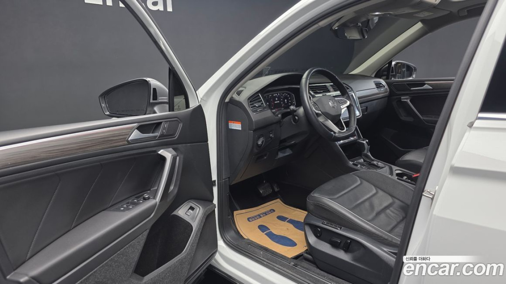 Volkswagen Tiguan 2.0 TSI Prestige, 2023
