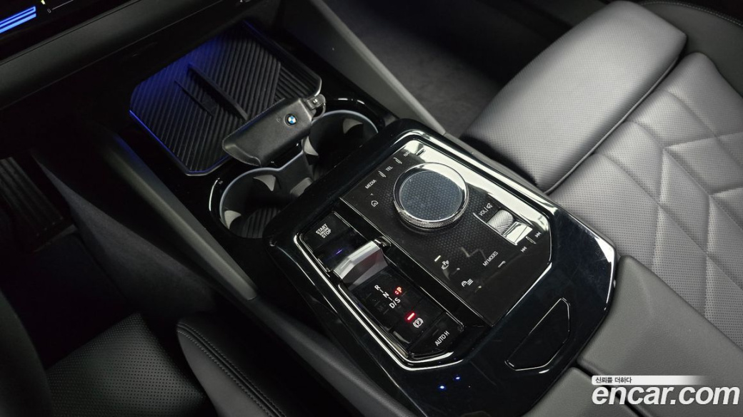 BMW 5-Series 520i, 2024