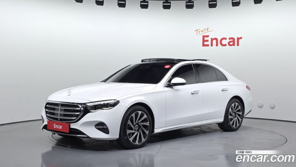 Mercedes-Benz E-Class E300 4MATIC Exclusive, 2024