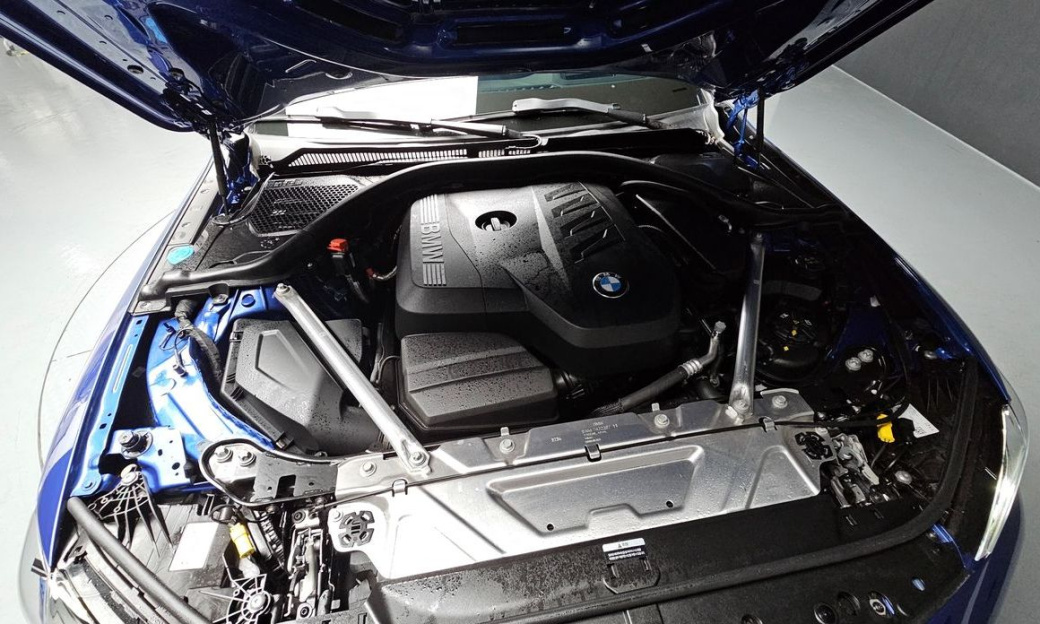 BMW 4-Series 420i M Sport Pro Convertible, 2025