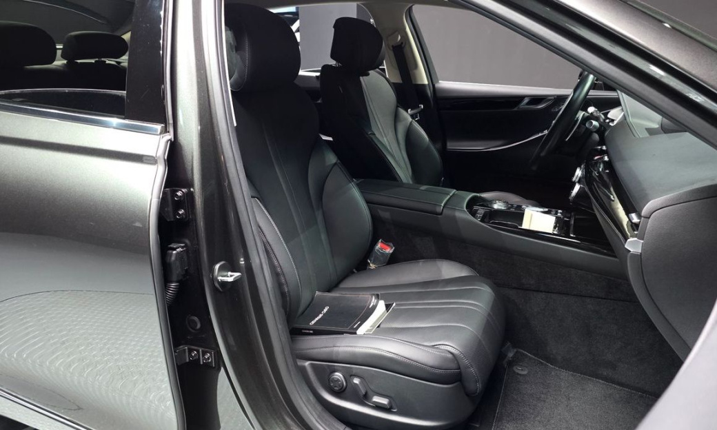 Genesis G80 Gasoline 2.5 Turbo AWD, 2022