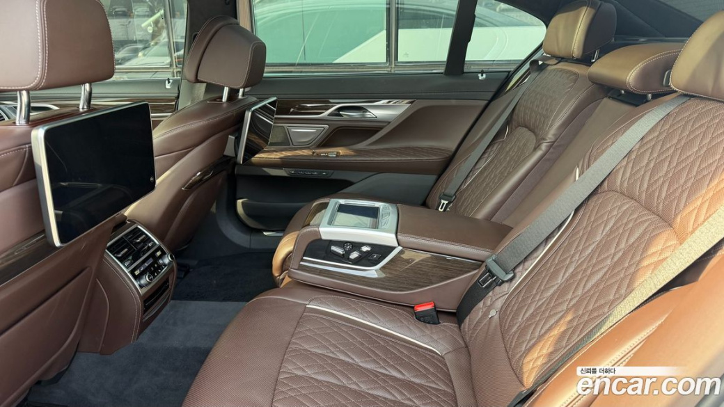 BMW 7-Series 730Ld xDrive Design Pure Excellence, 2022