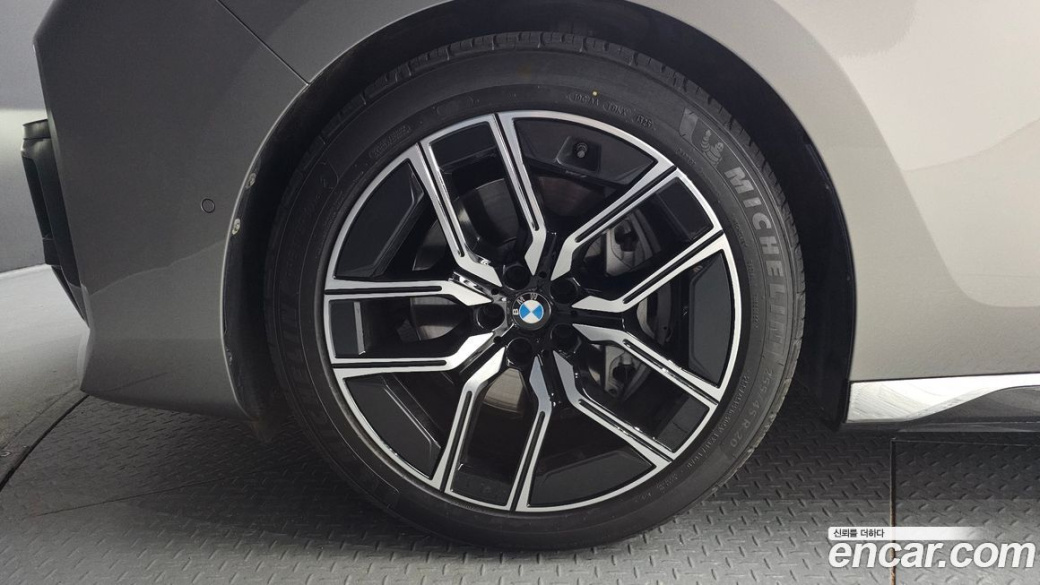 BMW 7-Series 740i xDrive M Sport, 2024
