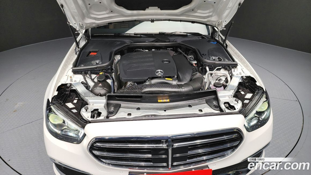 Mercedes-Benz E-Class E350 4MATIC Exclusive, 2023