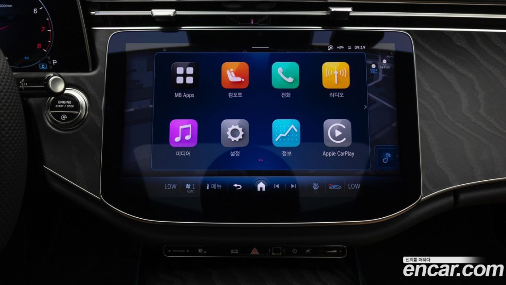 Mercedes-Benz E-Class E200 AMG Line, 2026