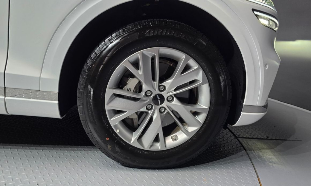 Genesis GV70 2.5T Gasoline 2WD, 2025