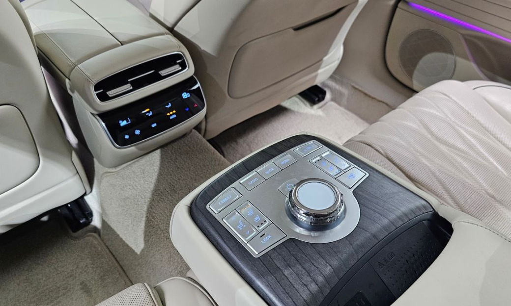 Genesis G80 Gasoline 2.5 Turbo AWD, 2025