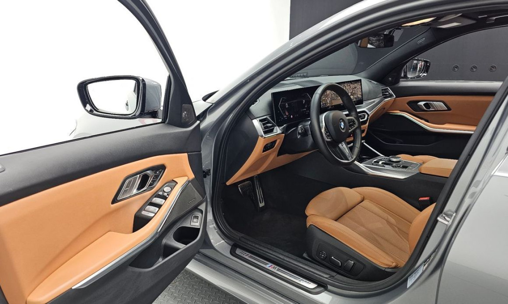 BMW 3-Series 320i M Sport, 2024