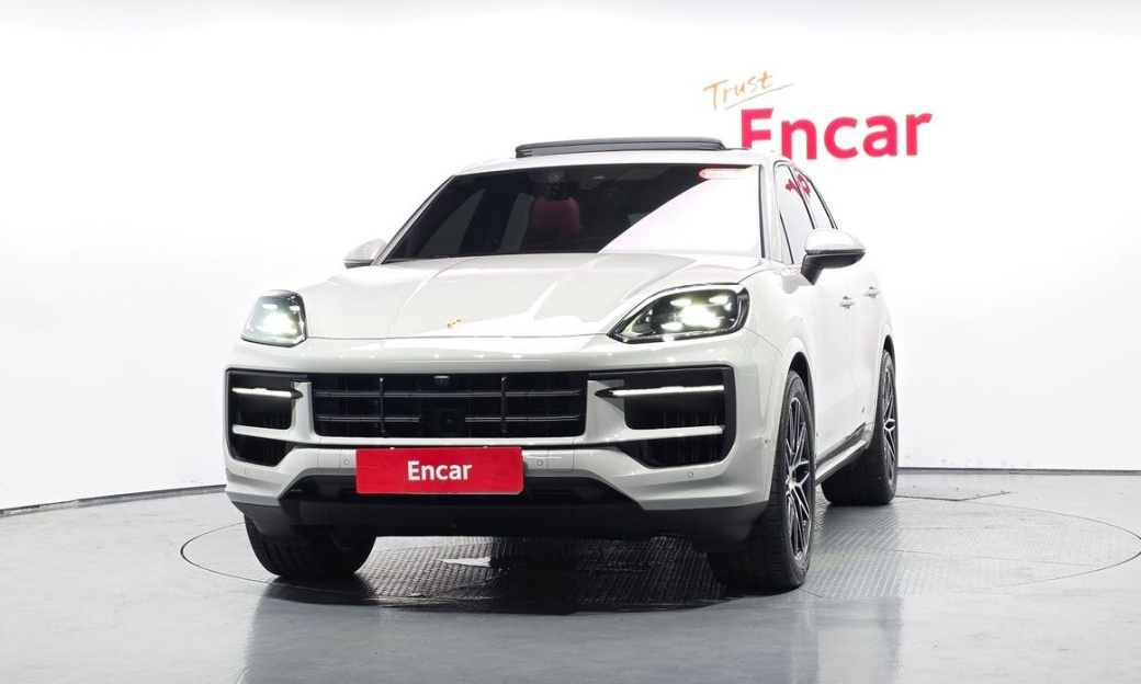 Porsche Cayenne 3.0, 2024