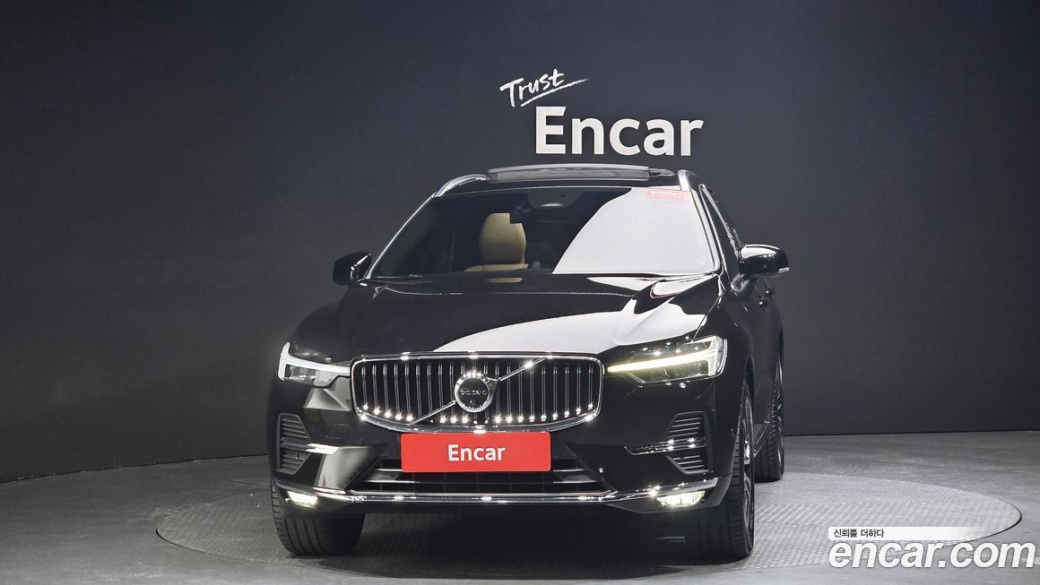 Volvo XC60 B5 Ultimate Bright, 2023