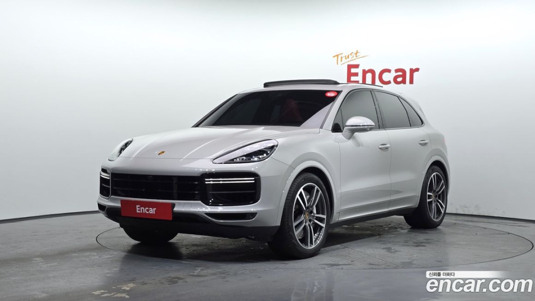 Porsche Cayenne 4.0 Turbo, 2022