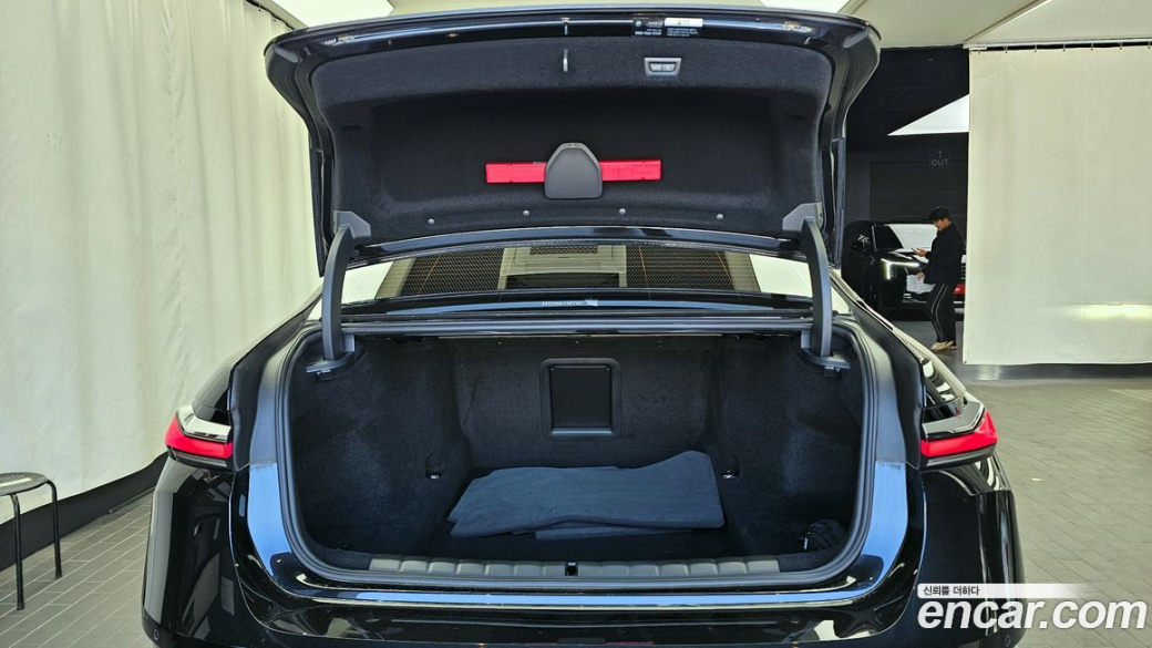 BMW 7-Series 740i sDrive Design Pure Excellence, 2023