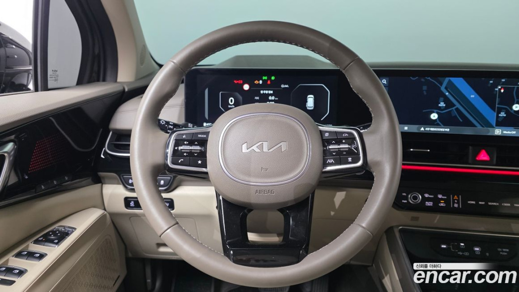 Kia Carnival 9-Seater Signature, 2024