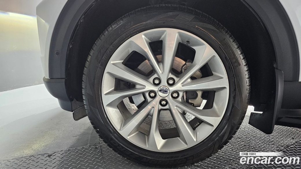 Ford Explorer 3.0 Platinum 4WD, 2022