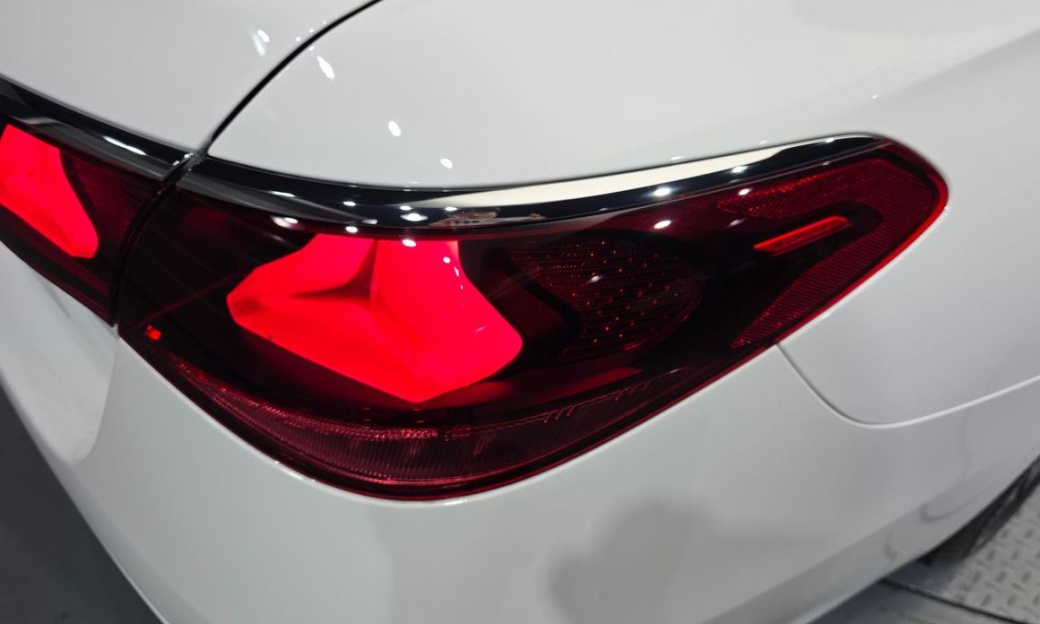 Mercedes-Benz E-Class E200 Avantgarde, 2024