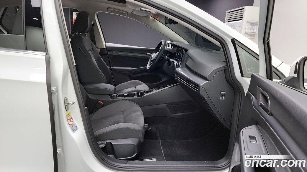 Volkswagen Golf 2.0 TDI Prestige, 2024