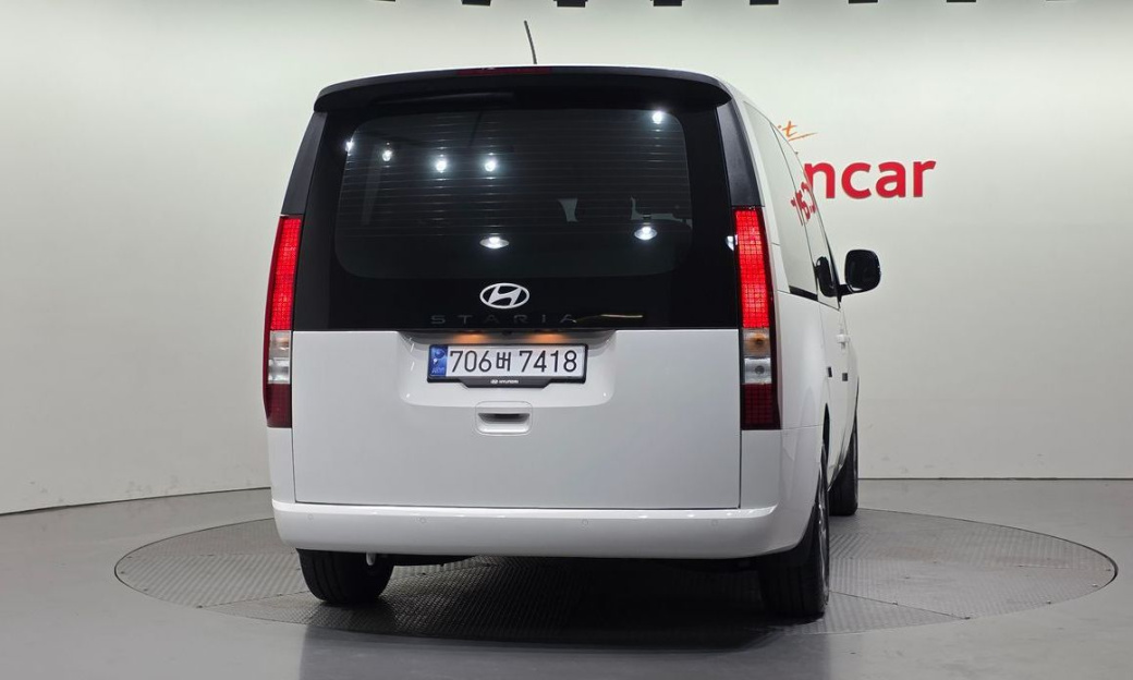 Hyundai Staria Tourer 11-Seater, 2025