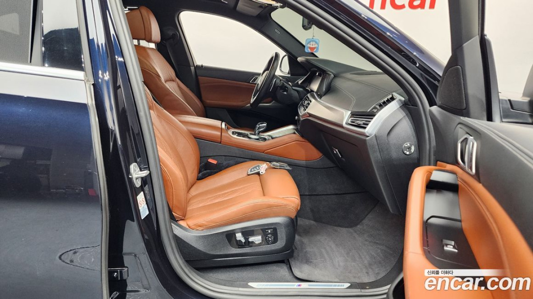 BMW X6 xDrive40i M Sport, 2022