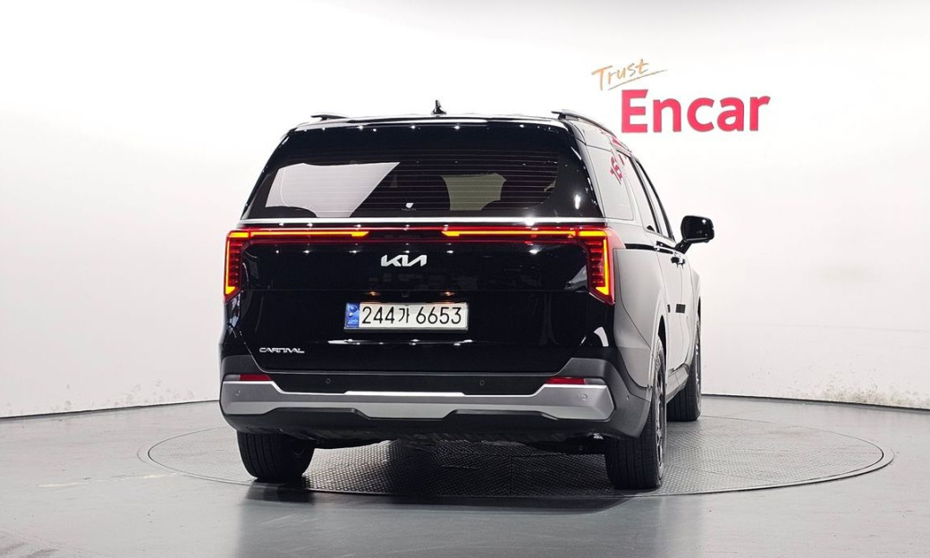 Kia Carnival 9-Seater Prestige, 2025