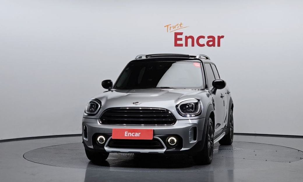 Mini Countryman Classic Plus Launch Pack, 2024
