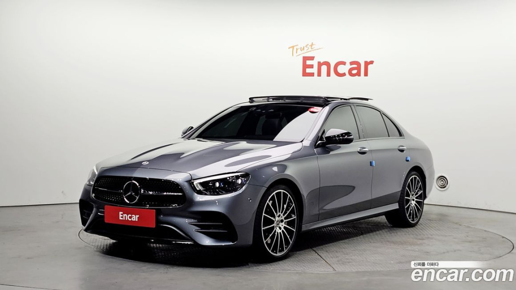 Mercedes-Benz E-Class E350 4MATIC AMG Line, 2023