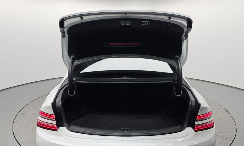 Genesis G80 Gasoline 2.5 Turbo 2WD, 2024