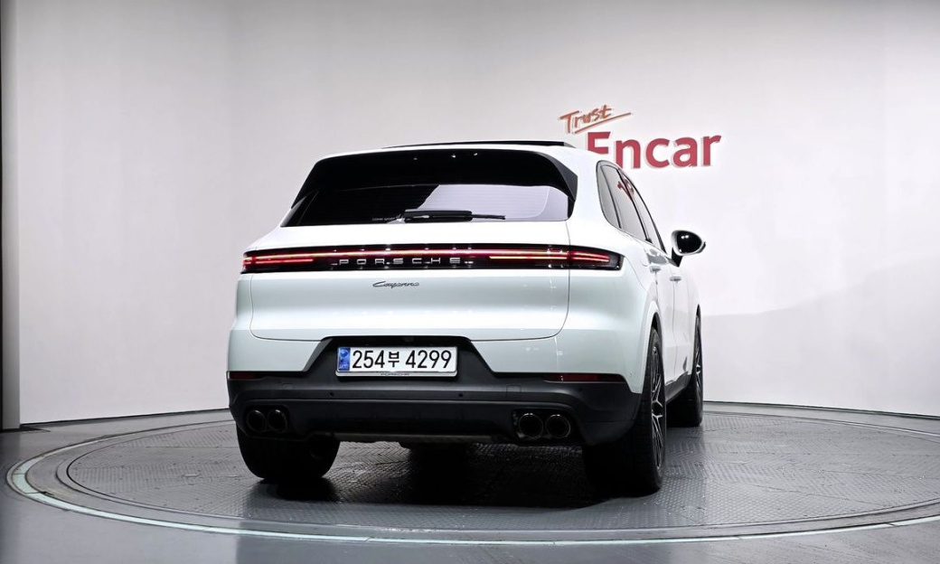 Porsche Cayenne 3.0, 2024