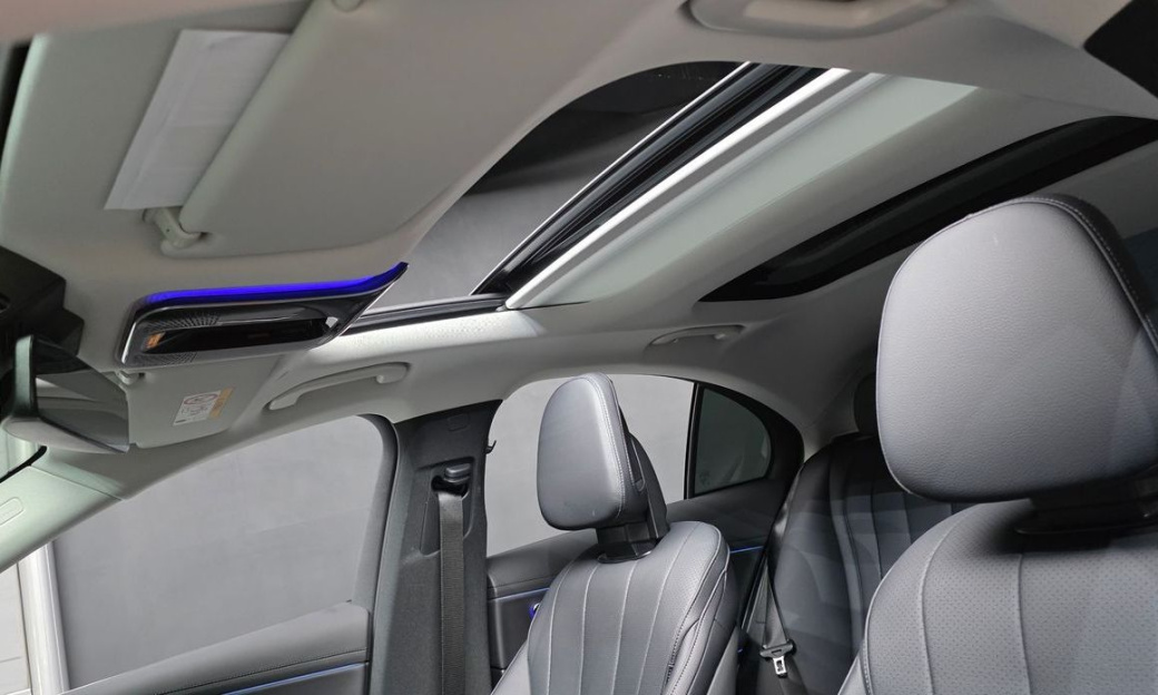 Mercedes-Benz E-Class E200 Avantgarde, 2025
