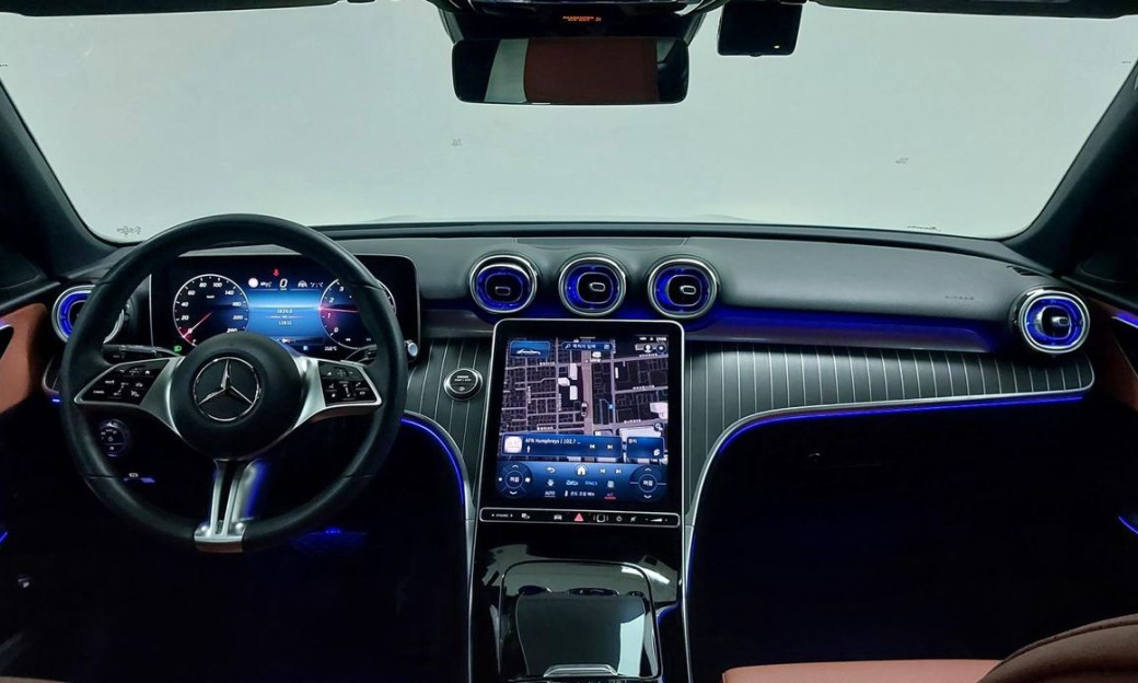 Mercedes-Benz C-Class C300 4MATIC Avantgarde, 2023