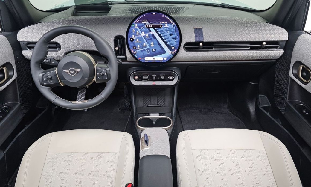 Mini Cooper 5 Door Favoured, 2025