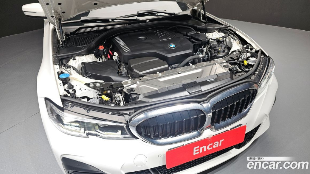 BMW 3-Series 320i M Sport, 2022