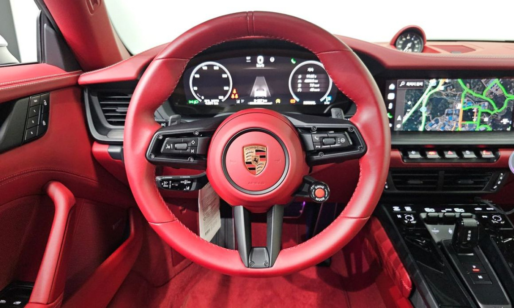 Porsche 911 Carrera 4 GTS Cabriolet, 2026