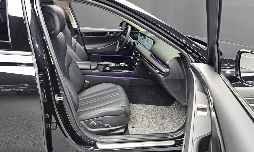 Genesis G80 Gasoline 2.5 Turbo AWD, 2025