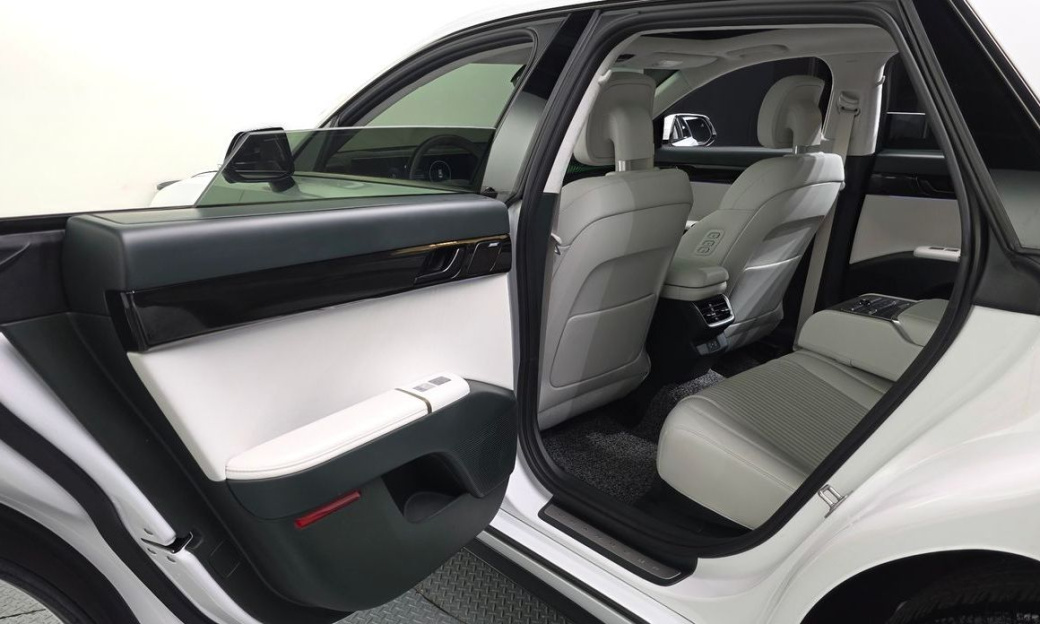 Hyundai Grandeur 2,5 Gasoline 2WD, 2023