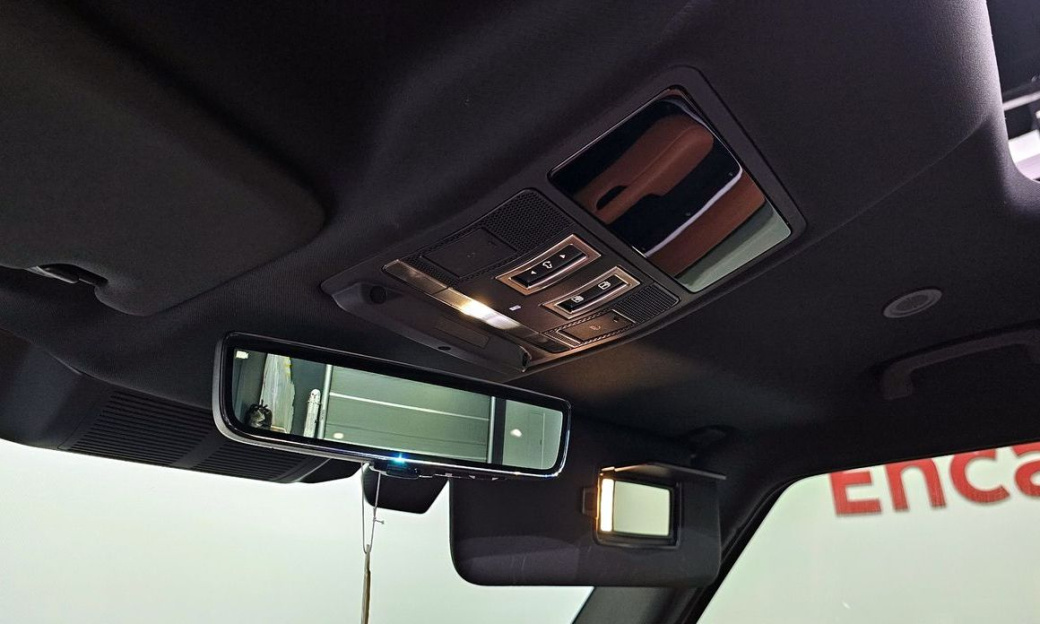 Land Rover Defender 130 P400 X-Dynamic HSE, 2024
