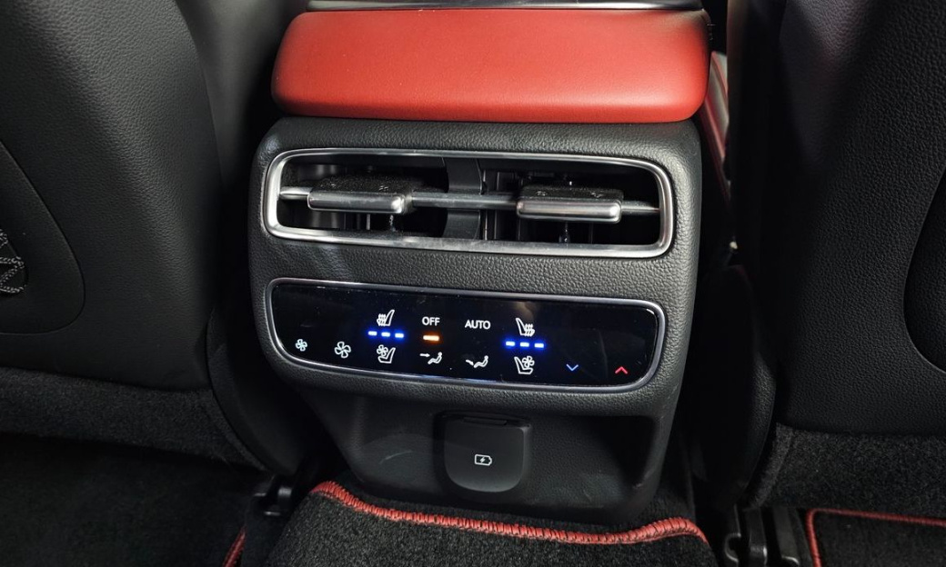 Genesis GV70 2.5T Gasoline 2WD, 2025