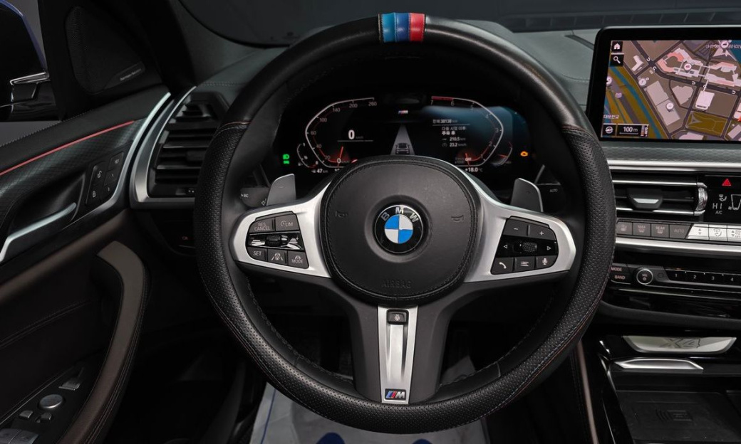 BMW X4 xDrive20i M Sports Pro, 2022
