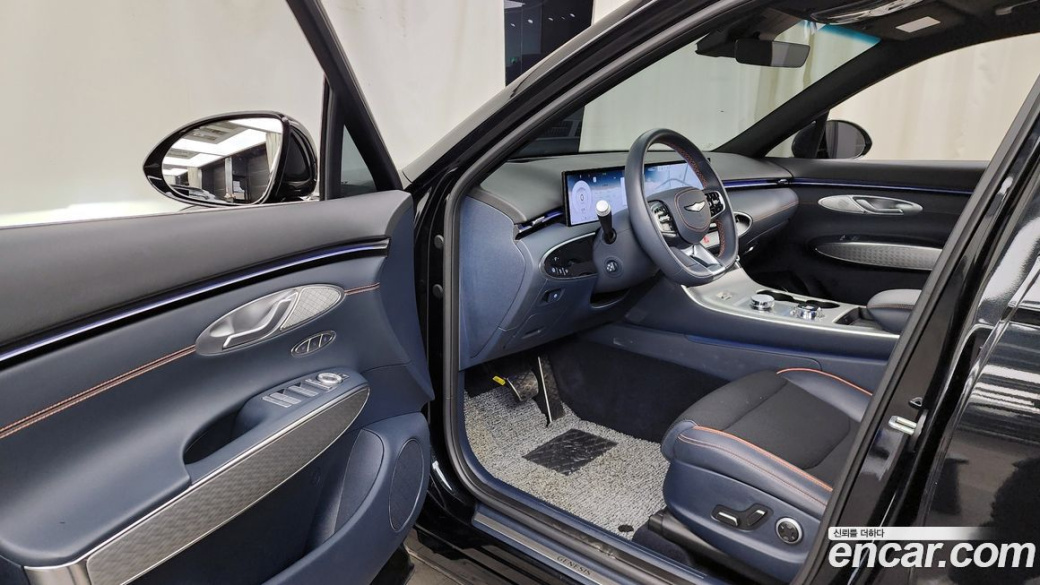 Genesis GV70 2.5T Gasoline AWD, 2025