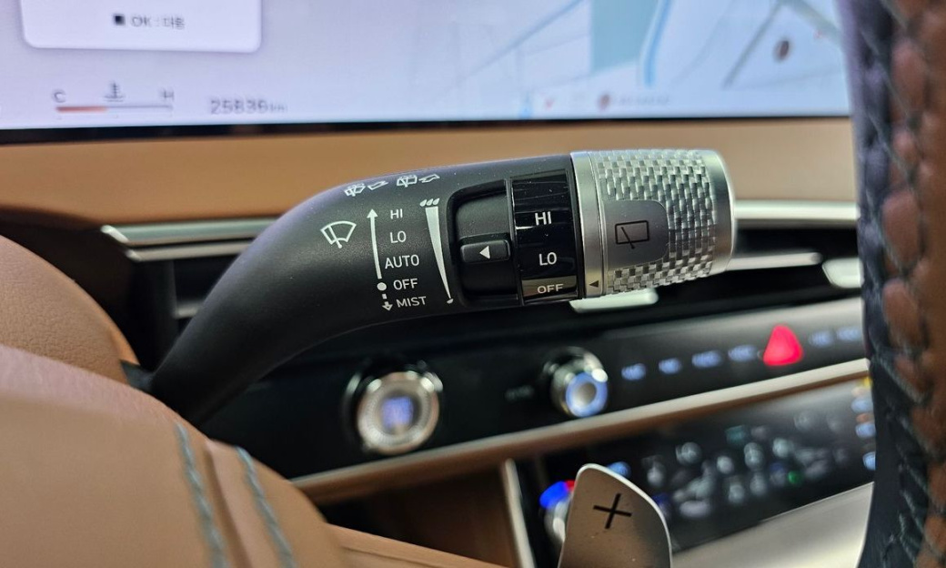 Genesis GV70 2.5T Gasoline AWD, 2025