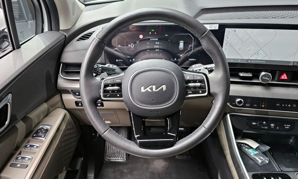 Kia Carnival 7-Seater Noblesse, 2025
