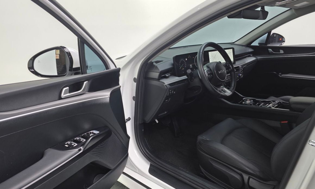 Kia K5 2.0, 2025