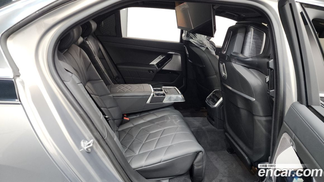 BMW 7-Series 740i xDrive M Sport, 2024