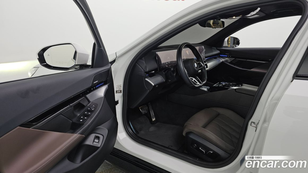 BMW 5-Series 520i M Sport, 2024