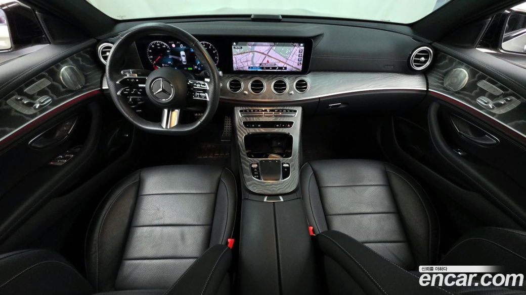 Mercedes-Benz E-Class E350 4MATIC AMG Line, 2023
