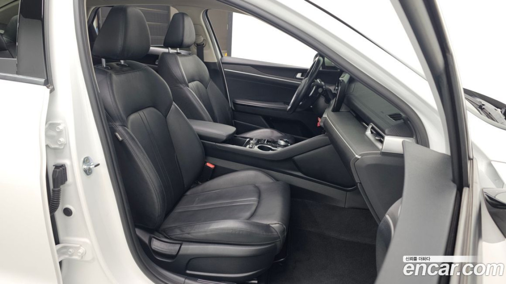 Kia K5 2.0, 2022